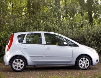 Mitsubishi Colt CZ² 5-door [UK-spec] (Z30) '01.2006–10.2008