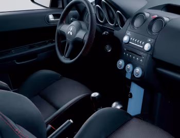 Интерьер Mitsubishi Colt CZT [Worldwide] '2006–08
