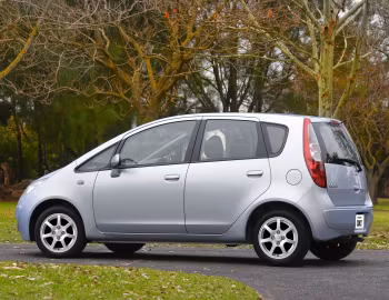 Mitsubishi Colt LS [Australia] '2006–07