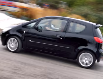 Mitsubishi Colt "Mirage" [UK-spec] (Z30) '02.2005–04.2006