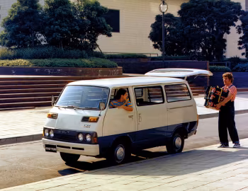 Mitsubishi Colt T120 Coach '1974–79