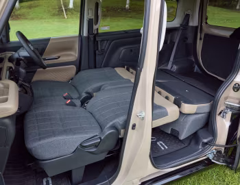 Интерьер Mitsubishi Delica-mini '2025–н.в.