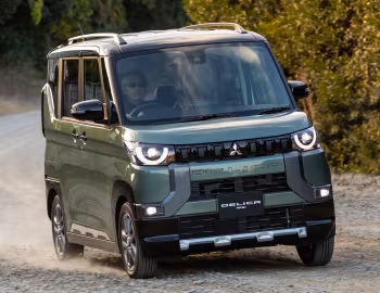 Mitsubishi Delica-mini Hybrid '2023–25