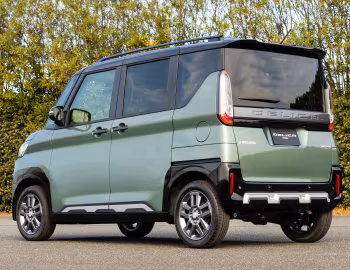 Mitsubishi Delica-mini Hybrid '2023–25