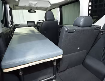 Интерьер Mitsubishi Delica-mini Snow Survivor '01.2023