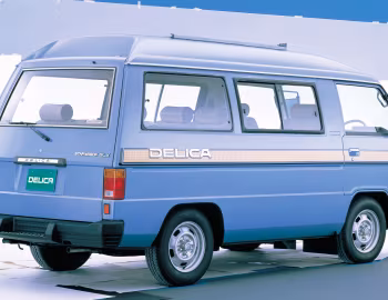 Mitsubishi Delica Star Wagon GLX '10.1982–85