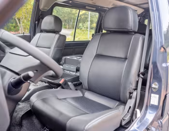 Interior Mitsubishi Delica [Taiwan] '2019–pr.
