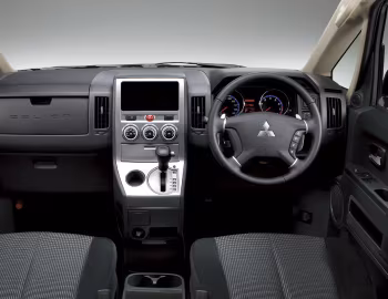 Painel frontal Mitsubishi Delica D:5 '01.2007–11.2018
