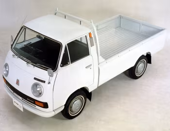 Mitsubishi Delica 75 Pickup Deluxe '10.1971–10.1974