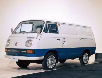 Mitsubishi Delica 75 Light Van Deluxe '10.1971–10.1974