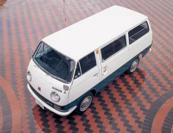 Mitsubishi Delica 75 Coach Deluxe '10.1971–10.1974