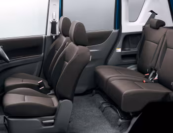 Интерьер Mitsubishi Delica D:2 '03.2011–12.2015