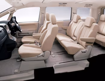 Interior Mitsubishi Delica D:5 '01.2007–11.2018