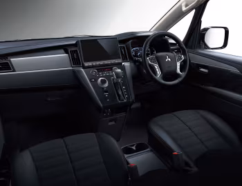 Interior Mitsubishi Delica D:5 Prototype '10.2025