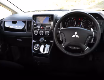 Торпедо Mitsubishi Delica D:5 Roadest Royal Touring '10.2016–11.2018