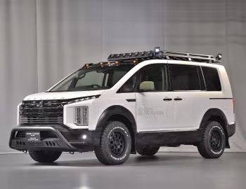 Mitsubishi Delica D:5 Snow Survivor '01.2023