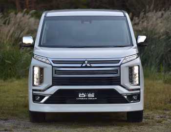 Mitsubishi Delica D:5 Urban Gear '12.2018–н.в.