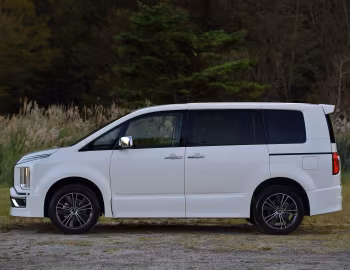 Mitsubishi Delica D:5 Urban Gear '12.2018–н.в.