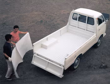 Mitsubishi Delica 75 Pickup Deluxe '10.1971–10.1974