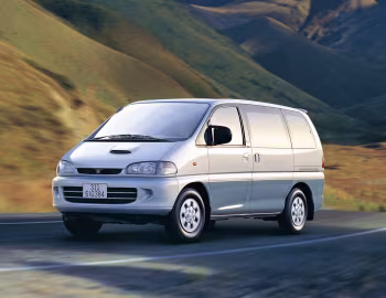 Mitsubishi Delica Space Gear (P4W) '05.1994–06.1997