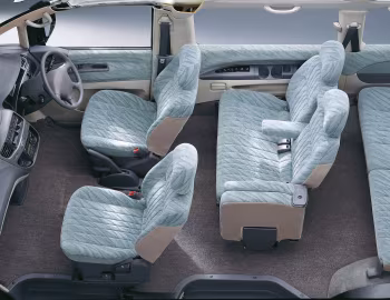 Интерьер Mitsubishi Delica Space Gear LWB '05.1994–06.1997