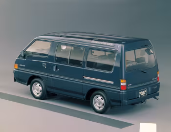 Mitsubishi Delica Star Wagon '09.1988–08.1990
