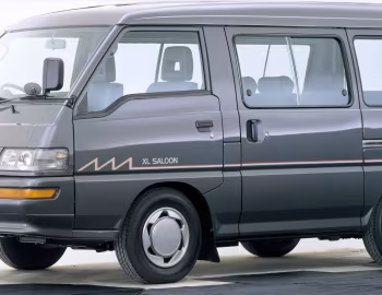 Mitsubishi Delica Star Wagon '09.1990–09.1999