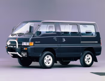 Mitsubishi Delica Star Wagon 4WD '09.1988–08.1990