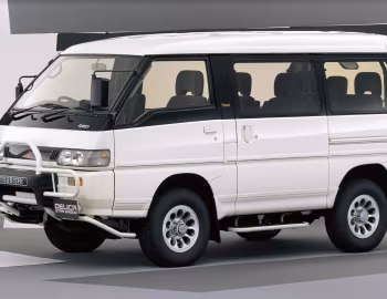 Mitsubishi Delica Star Wagon Exceed 4WD '09.1990–04.1994