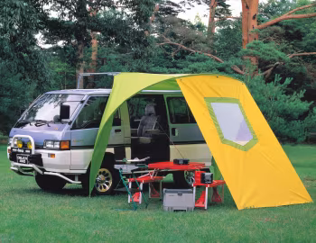 Mitsubishi Delica Star Wagon Exceed 4WD '09.1987–08.1988