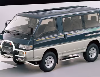 Mitsubishi Delica Star Wagon 4WD '09.1990–09.1999