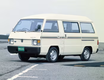 Mitsubishi Delica Star Wagon XL '06.1980–09.1982