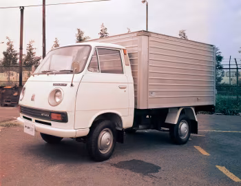 Mitsubishi Delica 75 Pickup Truck '10.1971–10.1974