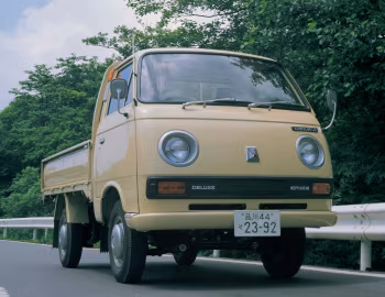 Mitsubishi Delica 75 Pickup Truck '10.1971–10.1974