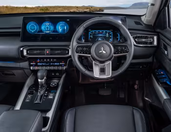 Painel frontal Mitsubishi Destinator [South Africa] '2026
