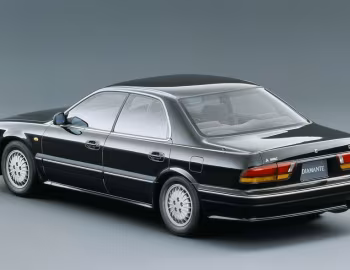 Mitsubishi Diamante 30R-SE [Japan] (F17A) '05.1990–09.1992