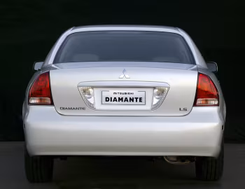 2004–05 Mitsubishi Diamante LS [North America] '2003–05