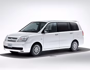 Mitsubishi Dion '06.2002–03.2006
