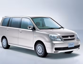 Mitsubishi Dion '06.2002–03.2006