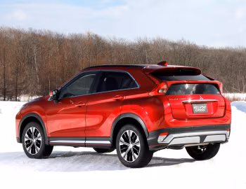 Mitsubishi Eclipse Cross [Japan] '03.2018–20