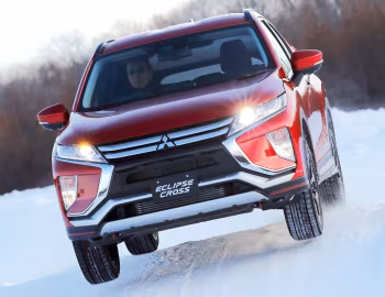 Mitsubishi Eclipse Cross [Japan] '03.2018–20