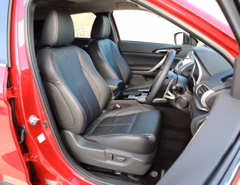 Інтер'єр Mitsubishi Eclipse Cross [Japan] '03.2018–20
