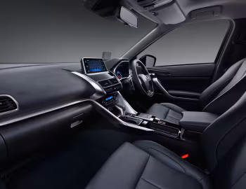 Інтер'єр Mitsubishi Eclipse Cross [Japan] '03.2018–20