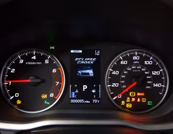 Комбинация приборов 2018–21 Mitsubishi Eclipse Cross [North America] '2018–21