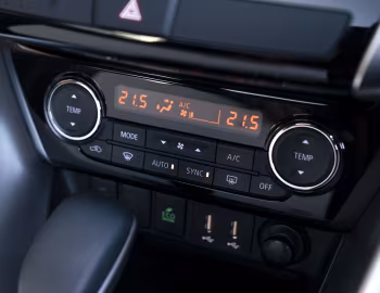 Interior Mitsubishi Eclipse Cross [Australia] '2020–pr.