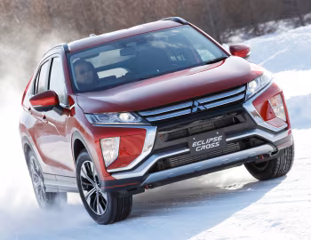 Mitsubishi Eclipse Cross [Japan] '03.2018–20