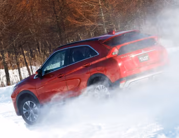 Mitsubishi Eclipse Cross [Japan] '03.2018–20