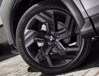 Mitsubishi Eclipse Cross "Black" [Latam] '2026