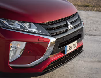 Mitsubishi Eclipse Cross "Black Edition" [Spain] '2020
