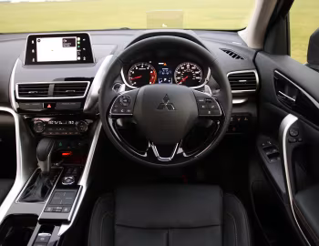 Торпедо Mitsubishi Eclipse Cross "First Edition" [UK-spec] '2018